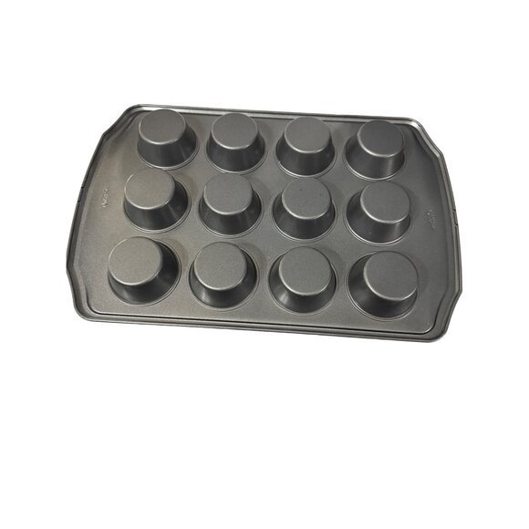 Wilton 12-Cup Non-Stick Standard Size Muffin Pan - Picture 2 of 7